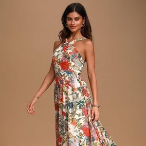 Medium Lulus Lilja cream Floral Maxi